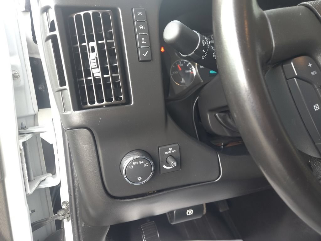 Used 2020 Chevrolet Express 3500 w/ Power Convenience Package RWD image 22