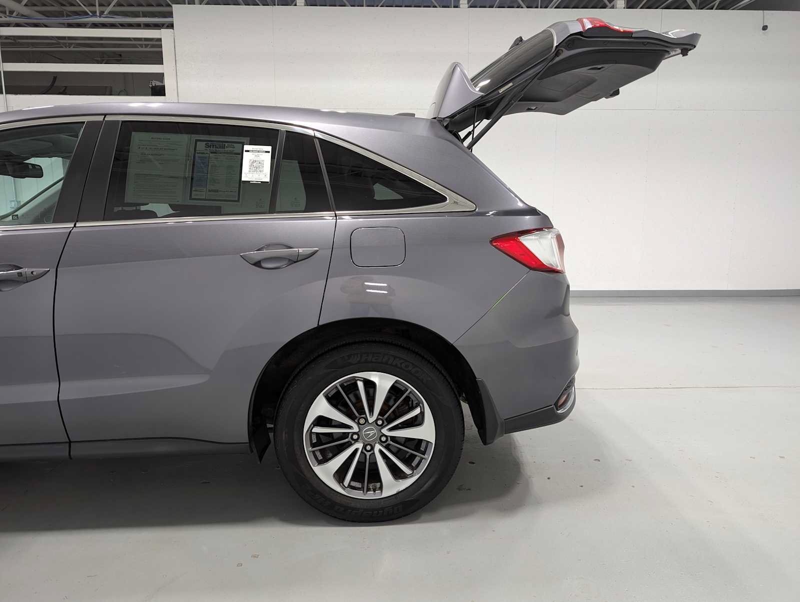 Used 2017 Acura RDX w/ Advance Package AWD/4WD image 11