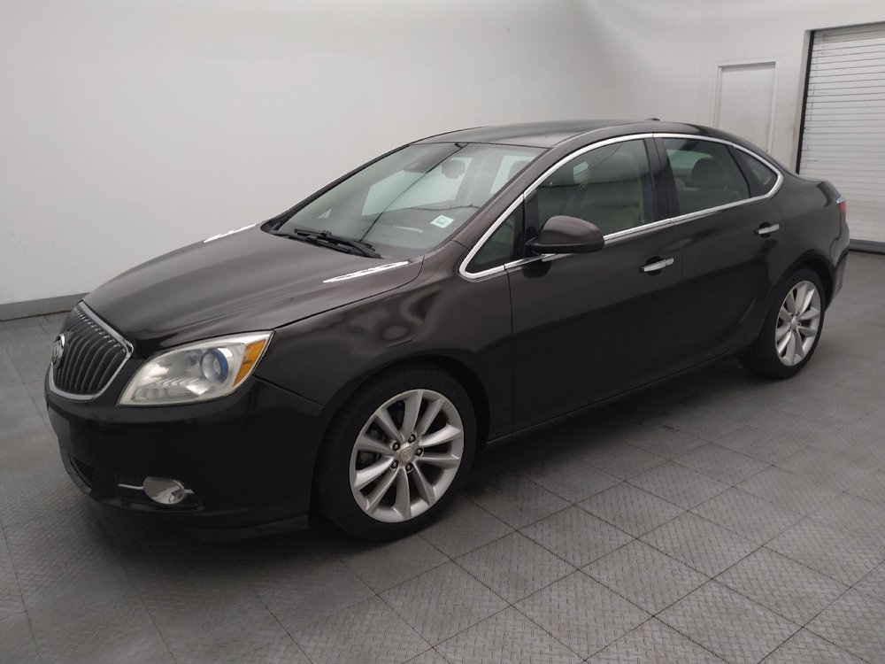 Used 2016 Buick Verano Leather w/ Driver Confidence Package FWD image 2