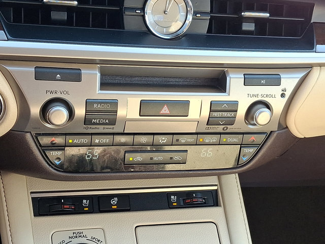Used 2017 Lexus ES 350 w/ Navigation System Package image 16