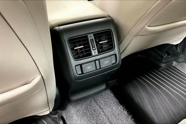 Used 2022 Honda Accord Touring image 35