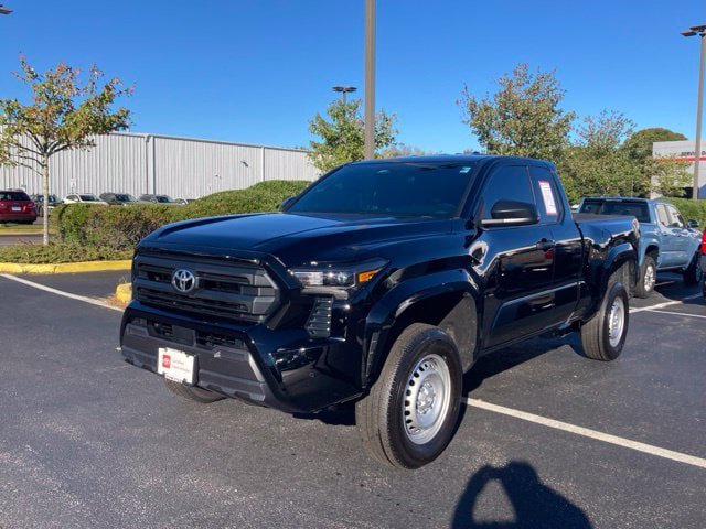 Certified 2026 Toyota Tacoma SR w/ SR Upgrade Package AWD/4WD image 2