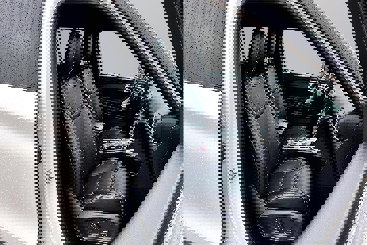 Used 2020 Ford Explorer ST w/ Premium Technology Package image 7