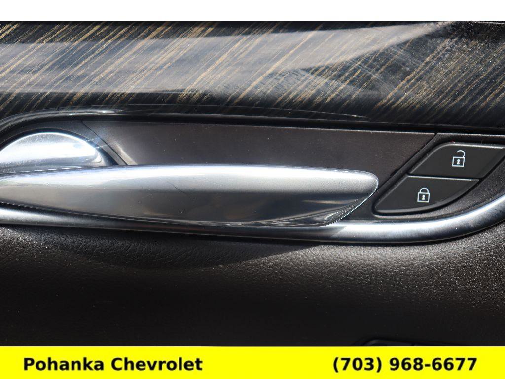 Used 2022 Cadillac XT6 Premium Luxury AWD/4WD image 23