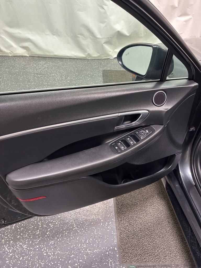 Used 2023 Hyundai Sonata SEL w/ Cargo Package image 12