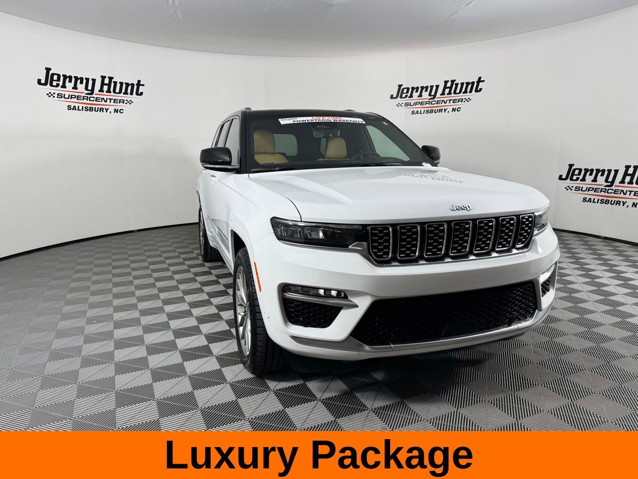 Used 2022 Jeep Grand Cherokee Summit w/ Advanced Protech Group IV image 6