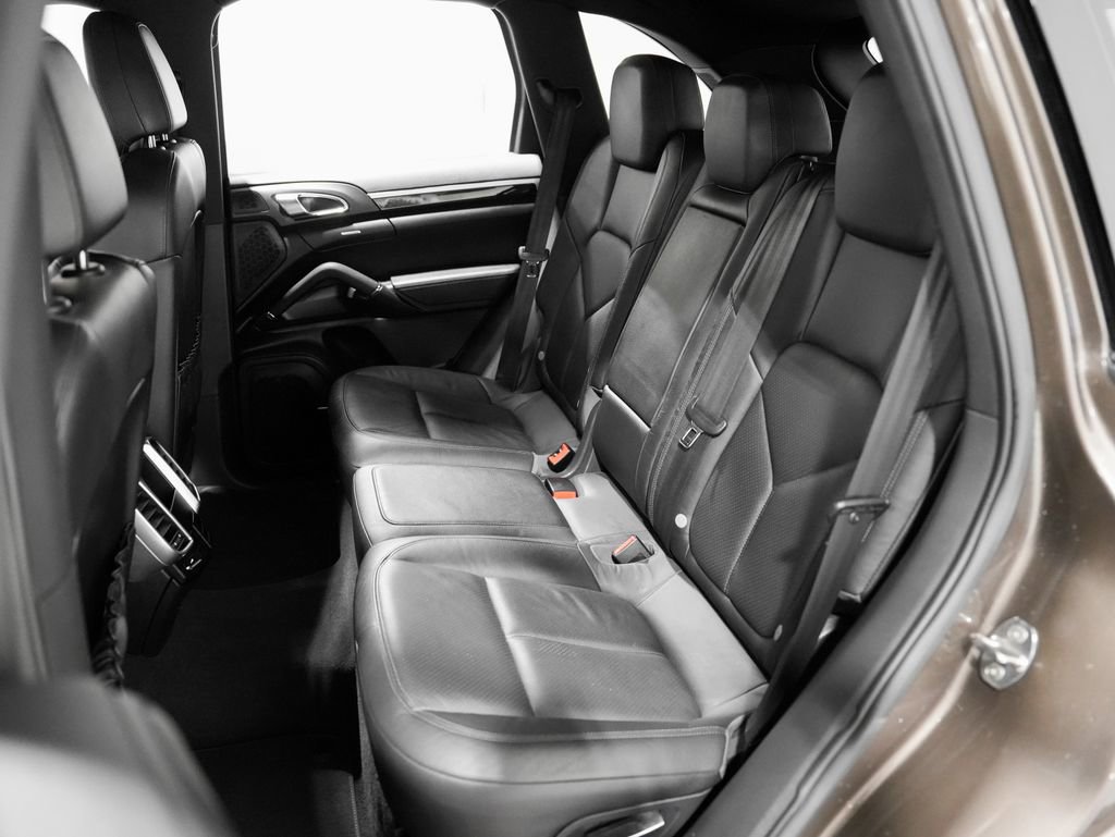 Used 2012 Porsche Cayenne image 29