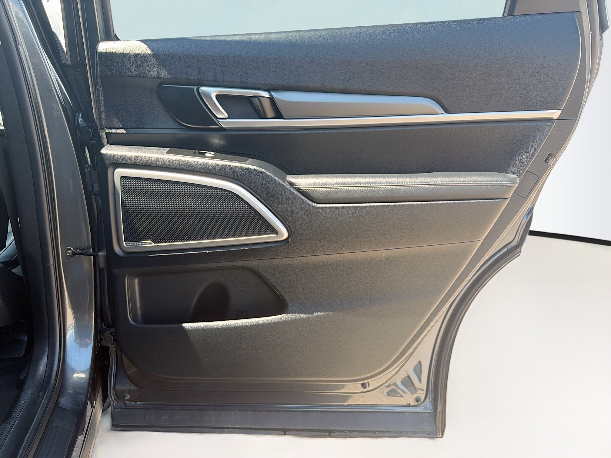 Used 2022 Kia Telluride LX AWD/4WD image 31