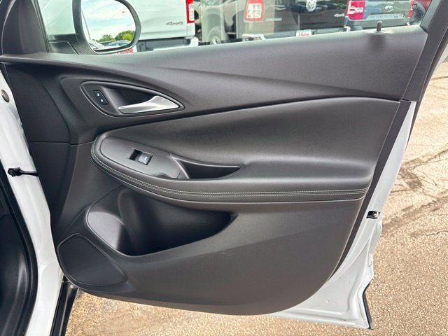 Used 2025 Buick Encore GX Preferred w/ Comfort Package FWD image 26