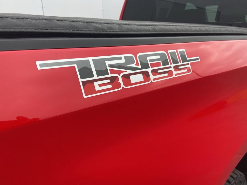 Used 2023 Chevrolet Silverado 1500 LT Trail Boss w/ Protection Package AWD/4WD image 9
