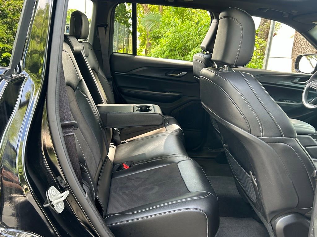 Certified 2024 Jeep Grand Cherokee Altitude image 42