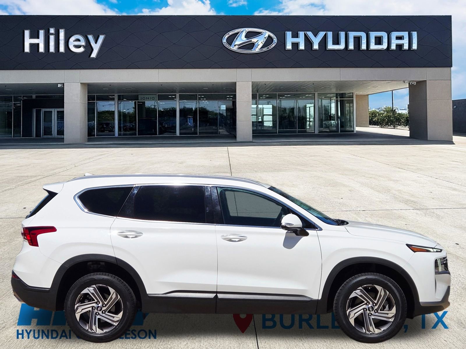 Certified 2023 Hyundai Santa Fe SEL image 3
