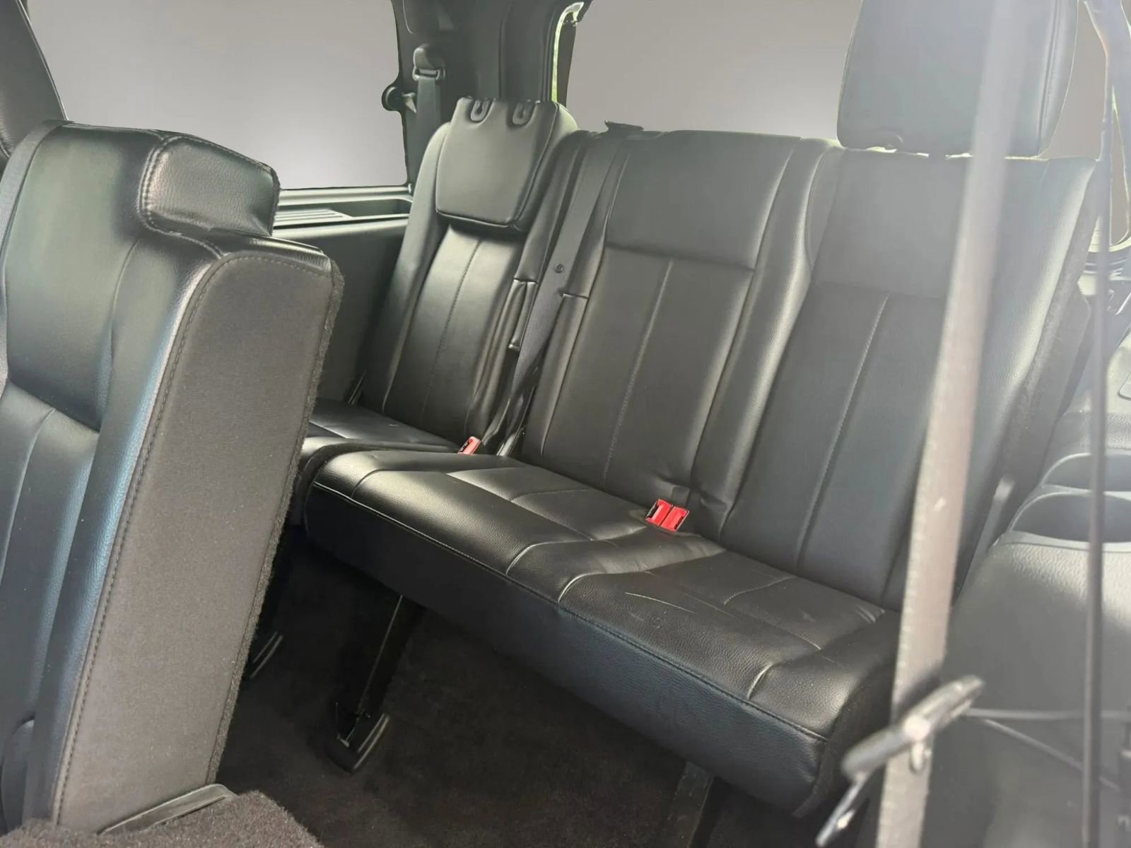 Used 2017 Ford Expedition Limited w/ Equipment Group 301A AWD/4WD image 39