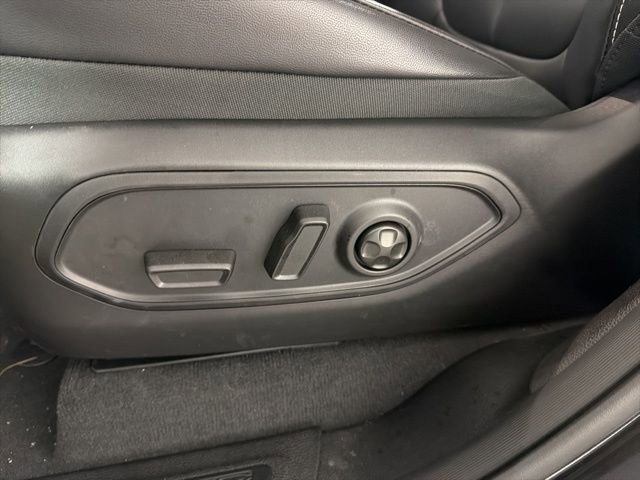 New 2025 Jeep Grand Cherokee L Limited w/ Trailer Tow Package image 16