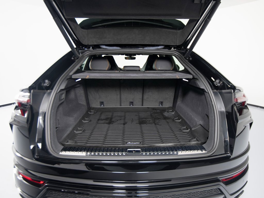 Used 2022 Lamborghini Urus image 42