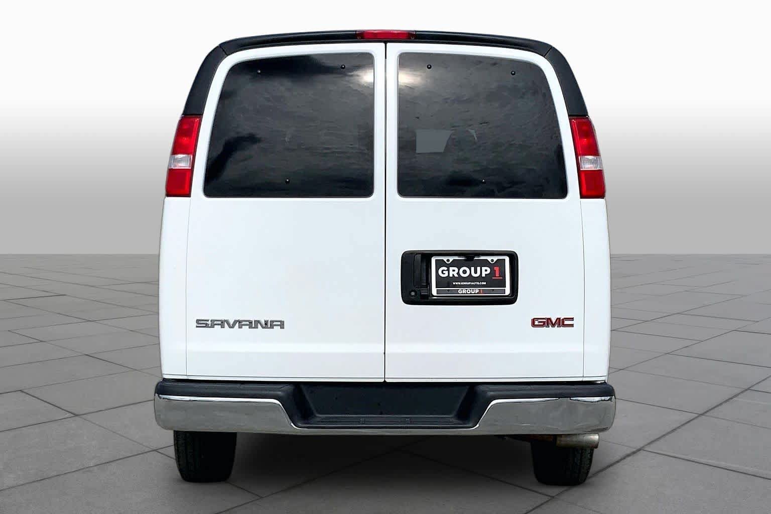 Used 2025 GMC Savana 3500 LT w/ LT Preferred Equipment Group RWD image 5