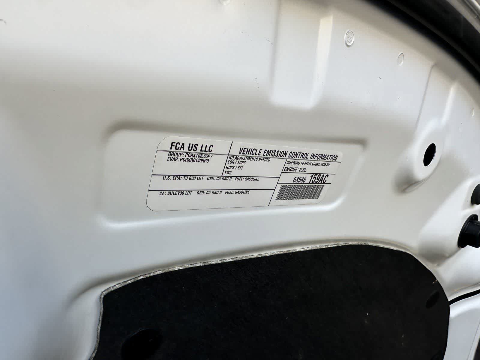 Used 2023 Chrysler Pacifica Limited FWD image 31