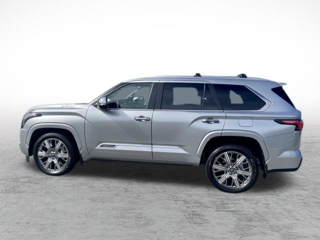 Used 2026 Toyota Sequoia Capstone AWD/4WD image 5
