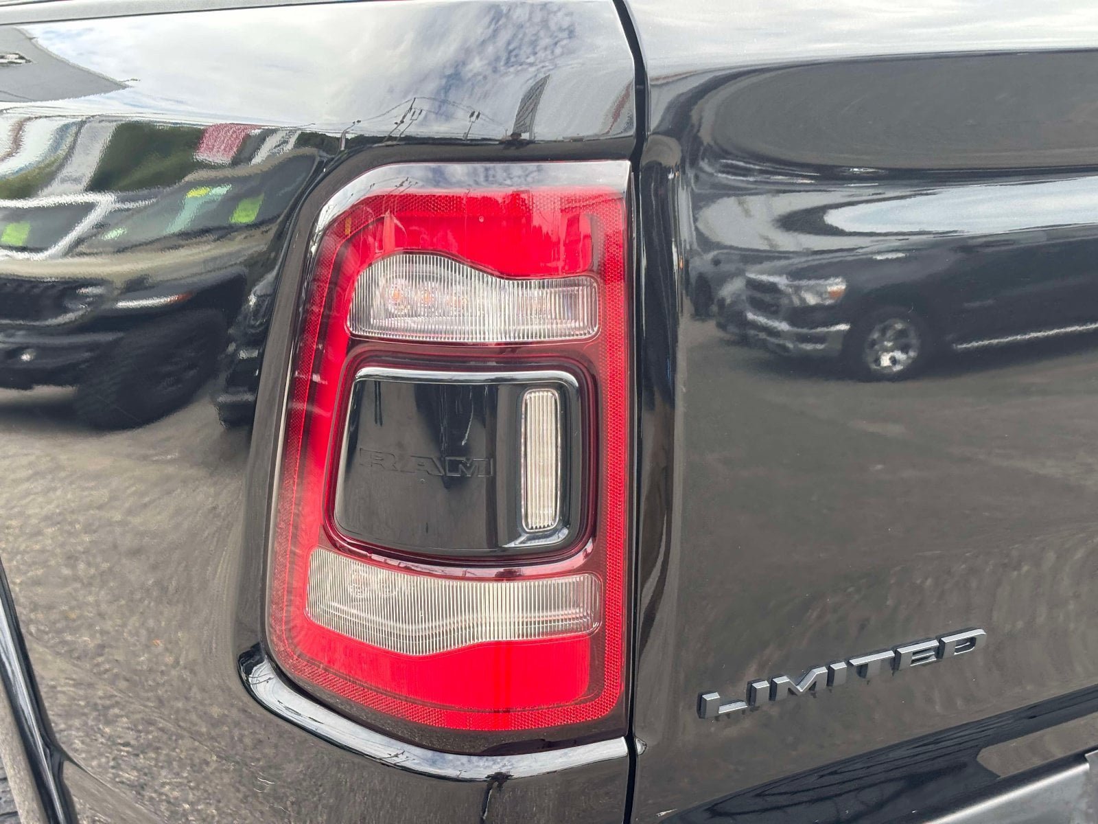 Certified 2024 RAM 1500 Limited AWD/4WD image 11