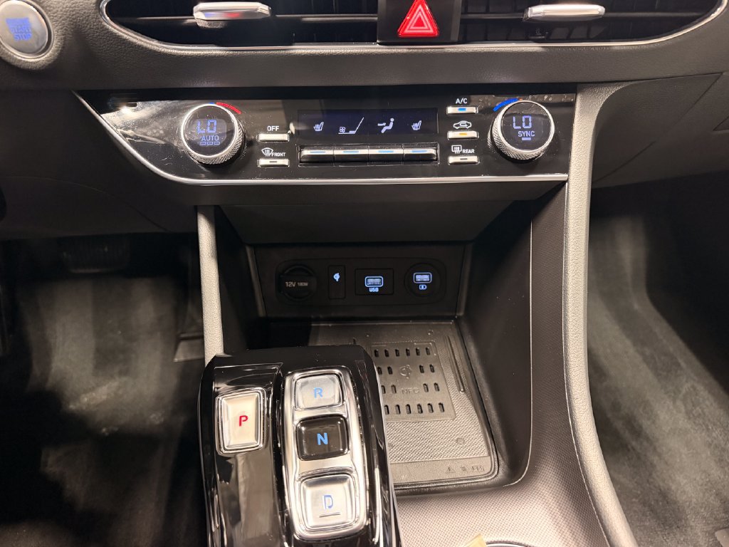 Used 2020 Hyundai Sonata SEL w/ Convenience Package FWD image 12