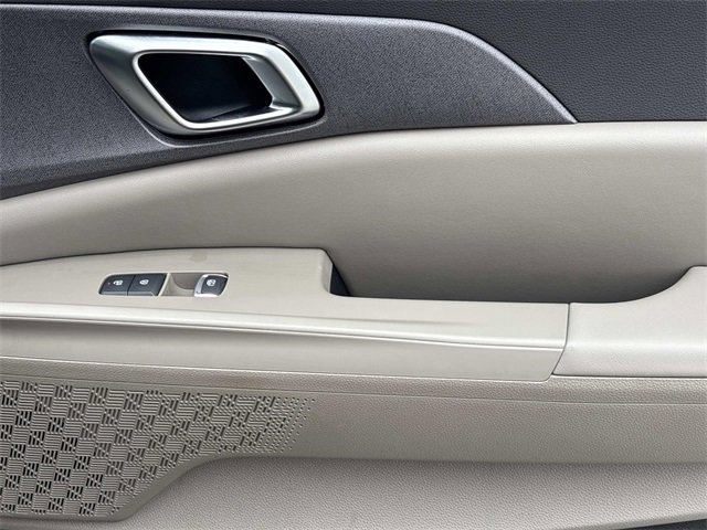 New 2026 Kia Carnival SX image 13