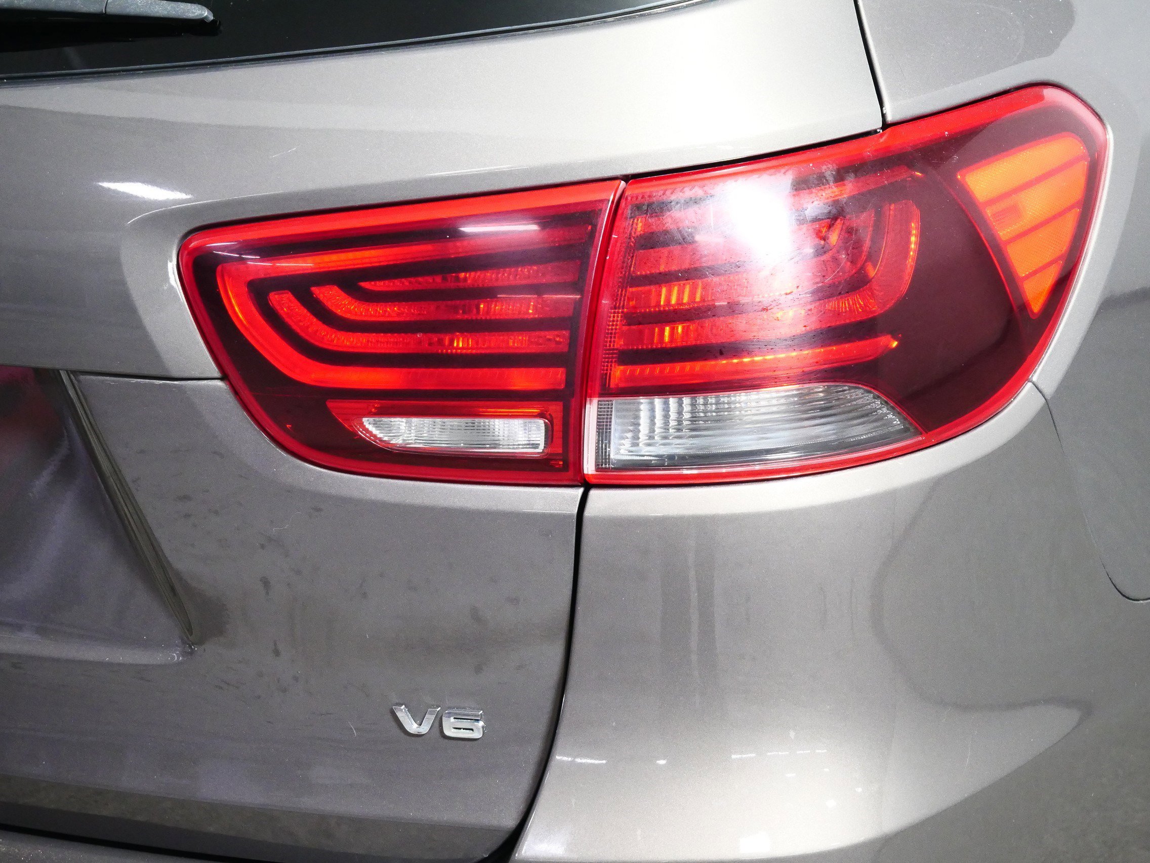 Used 2019 Kia Sorento LX AWD/4WD image 17