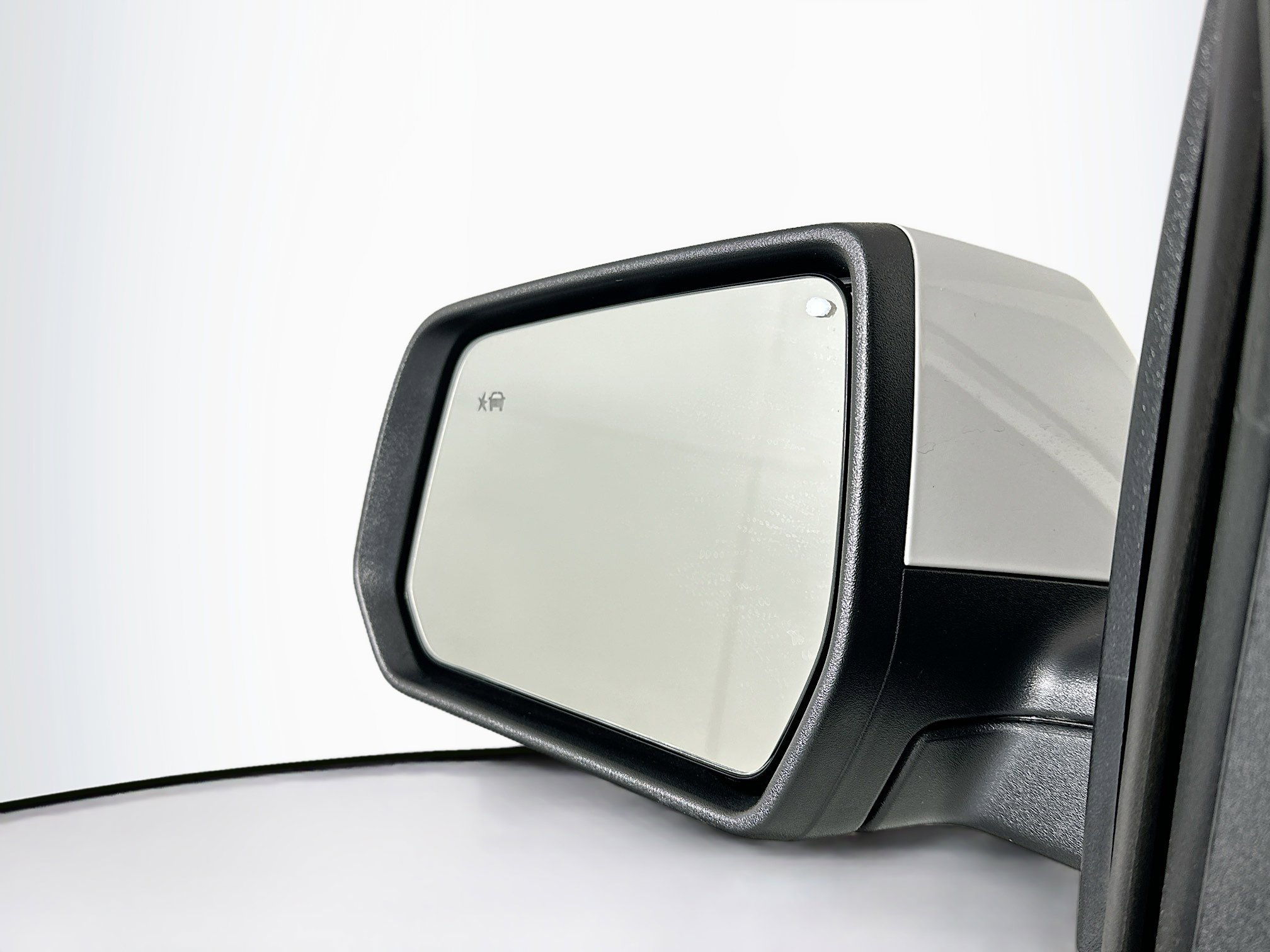 Used 2023 GMC Acadia SLE w/ Driver Convenience Package image 16