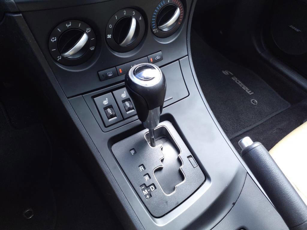 Used 2012 MAZDA MAZDA3 i Grand Touring image 12