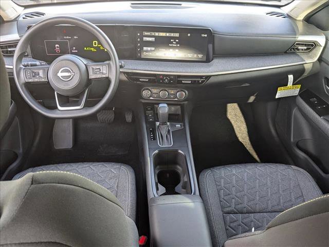 Used 2025 Nissan Kicks SV image 13