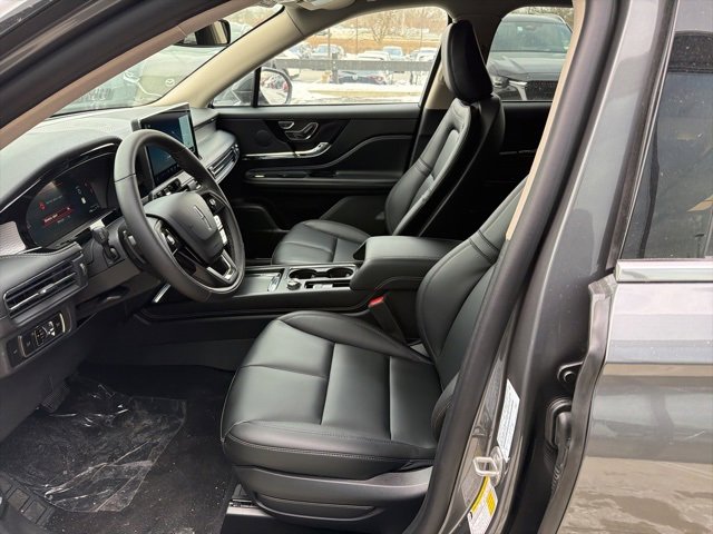 New 2026 Lincoln Corsair Premiere image 8