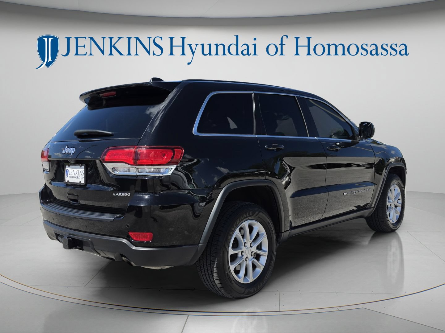 Used 2022 Jeep Grand Cherokee Laredo X RWD image 5