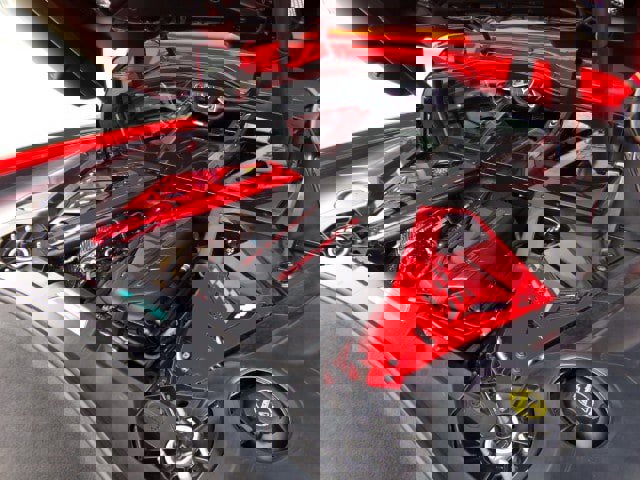 Used 2025 Chevrolet Corvette E-Ray w/ Stealth Interior Trim Package AWD/4WD image 13