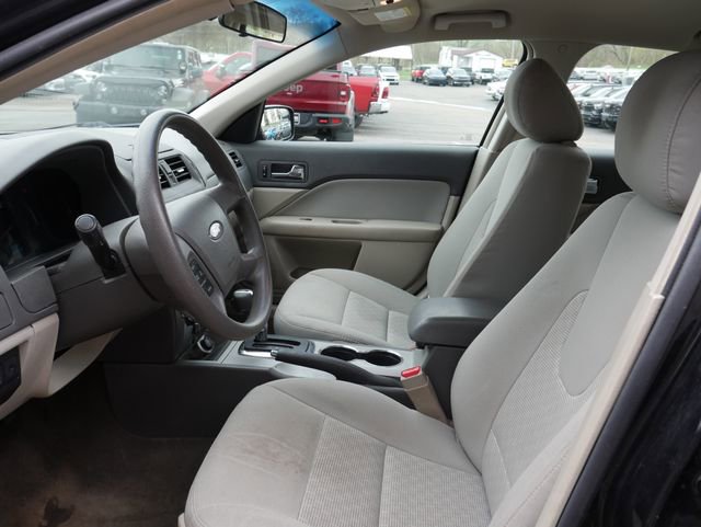 Used 2012 Ford Fusion S image 3