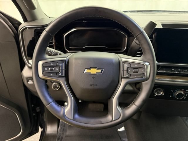 Used 2024 Chevrolet Silverado 1500 LT AWD/4WD image 13