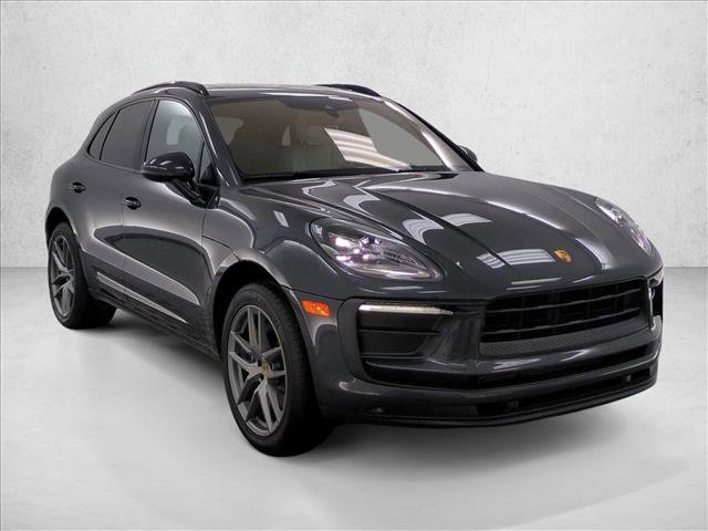Used 2022 Porsche Macan image 3
