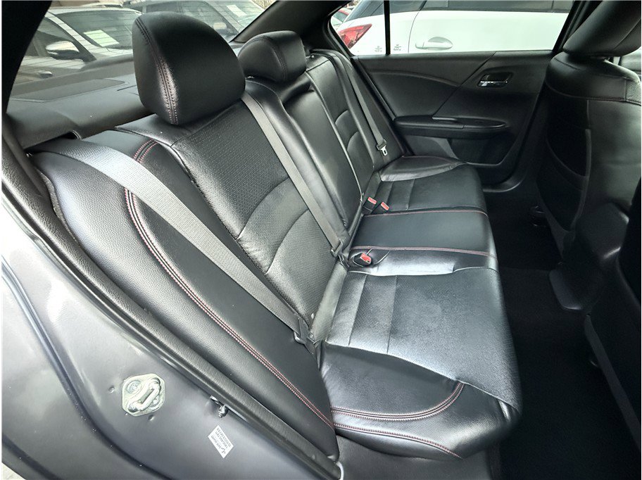 Used 2017 Honda Accord Sport Special Edition image 44