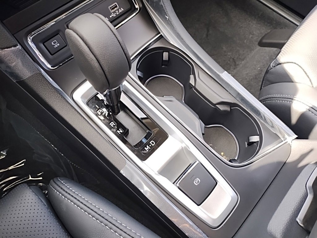 New 2025 Subaru Ascent Limited image 32