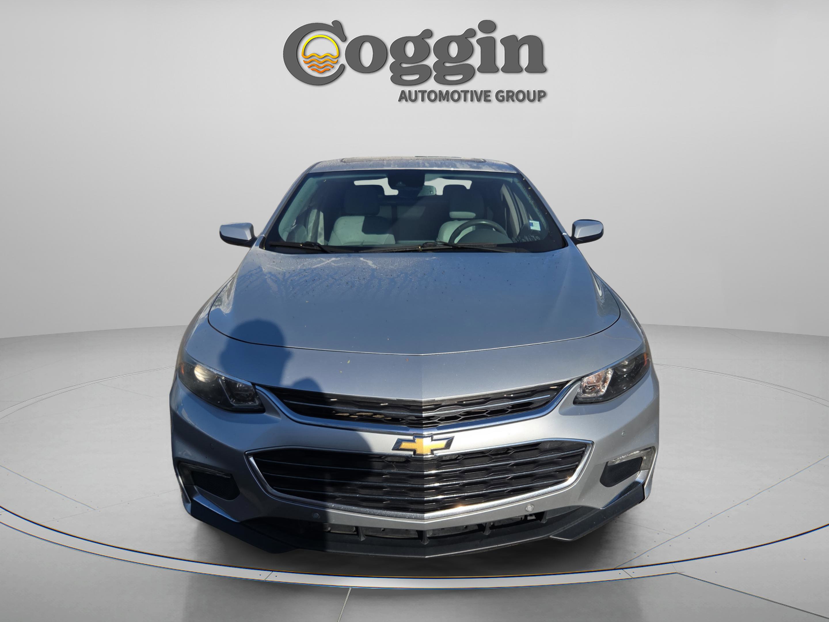 Used 2017 Chevrolet Malibu LT w/ Leather Package image 8