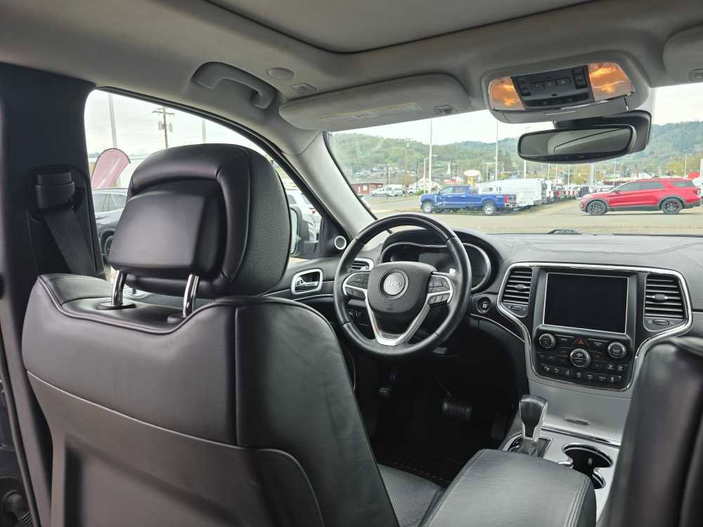 Used 2018 Jeep Grand Cherokee Summit AWD/4WD image 10