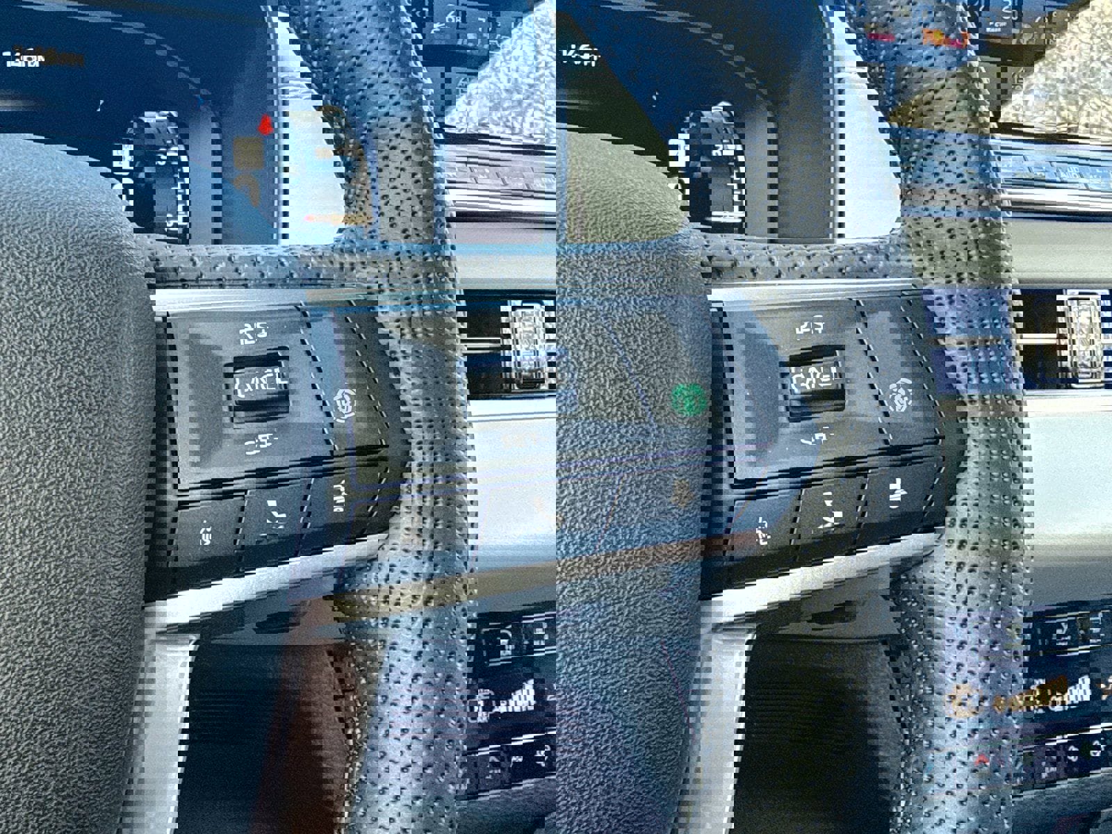 New 2025 Mitsubishi Outlander SEL image 50