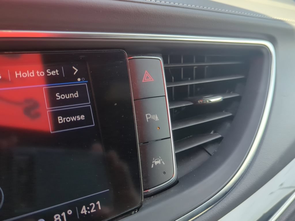 Used 2023 Buick Enclave Essence w/ Sport Touring Edition FWD image 37