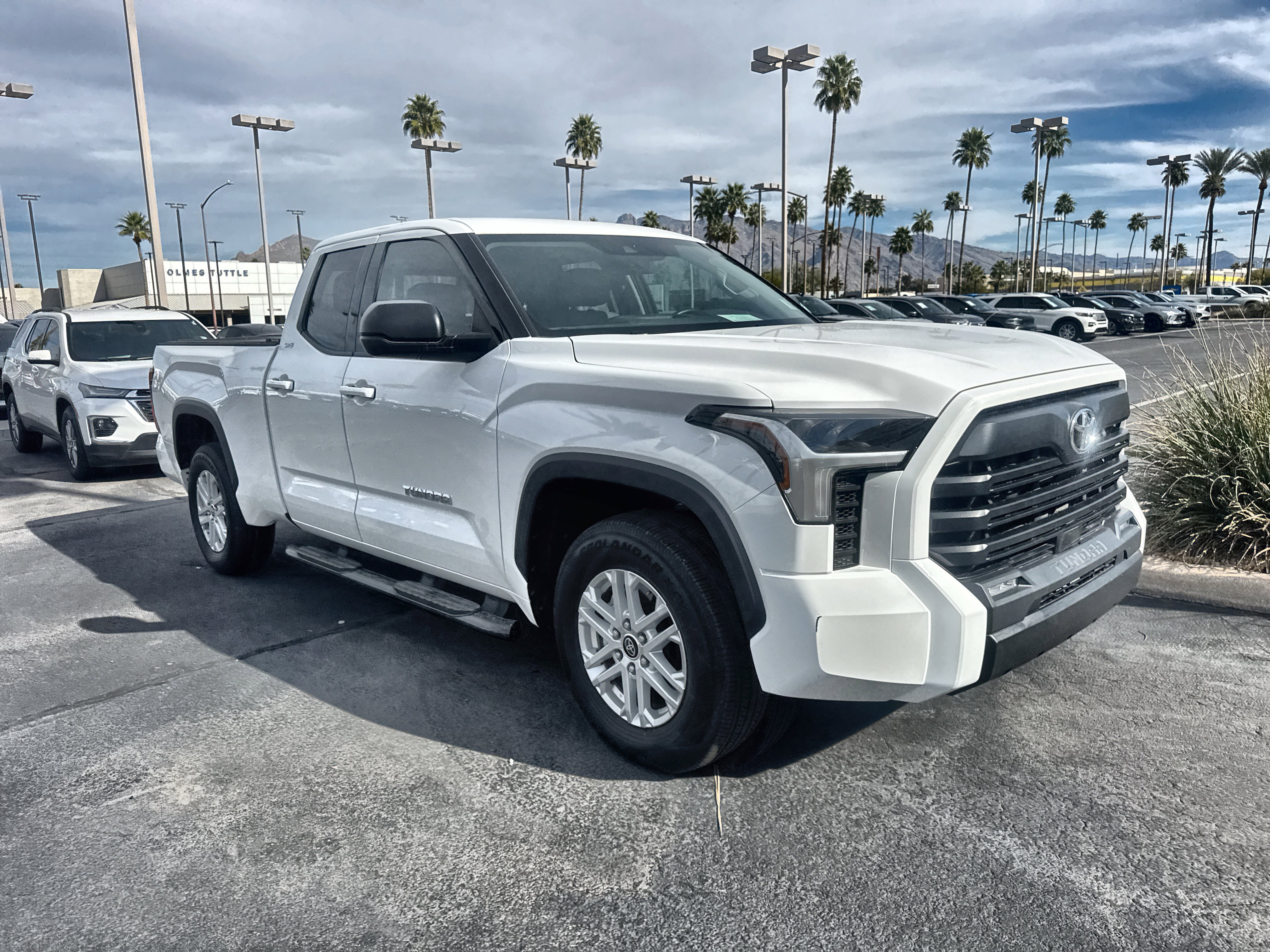 Used 2023 Toyota Tundra SR5 w/ SR5 Premium Package image 2