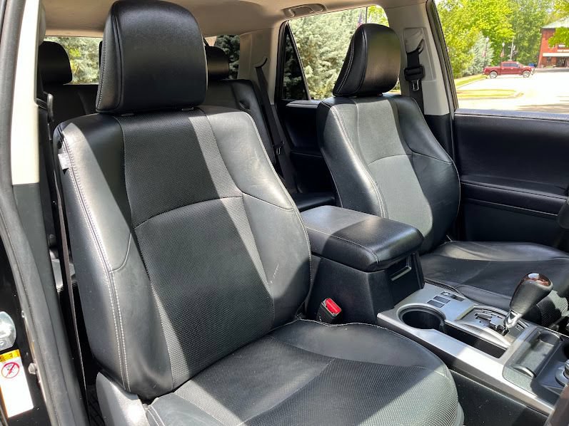 Used 2018 Toyota 4Runner Limited AWD/4WD image 39