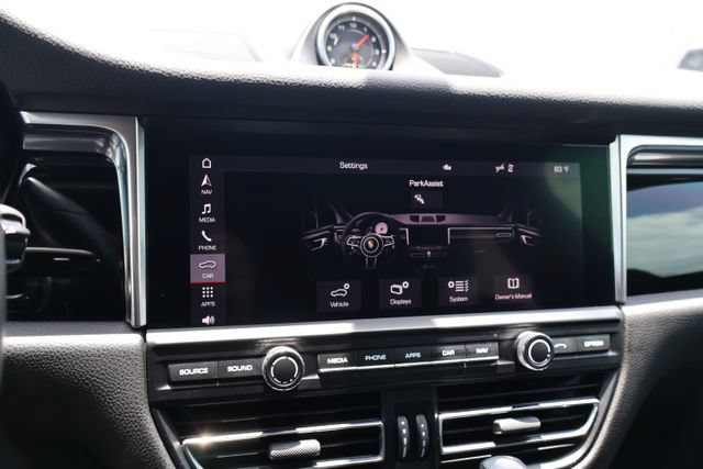 Used 2020 Porsche Macan AWD/4WD image 12