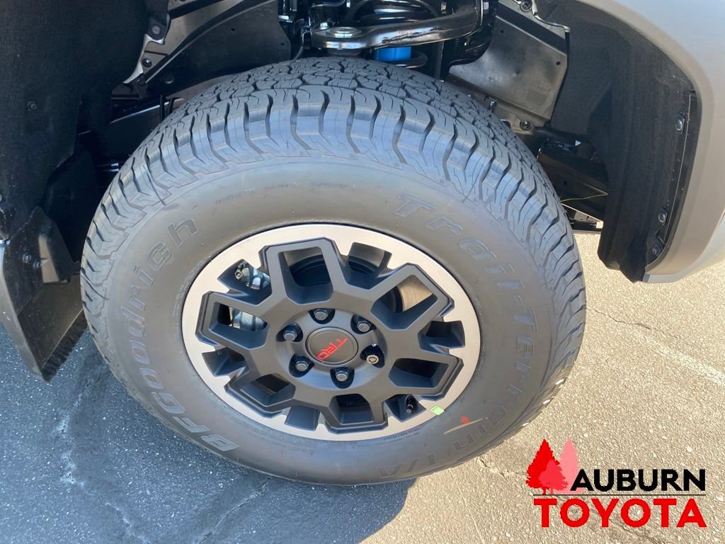 New 2026 Toyota Tacoma TRD Off-Road w/ TRD Off Road Upgrade Package AWD/4WD image 9