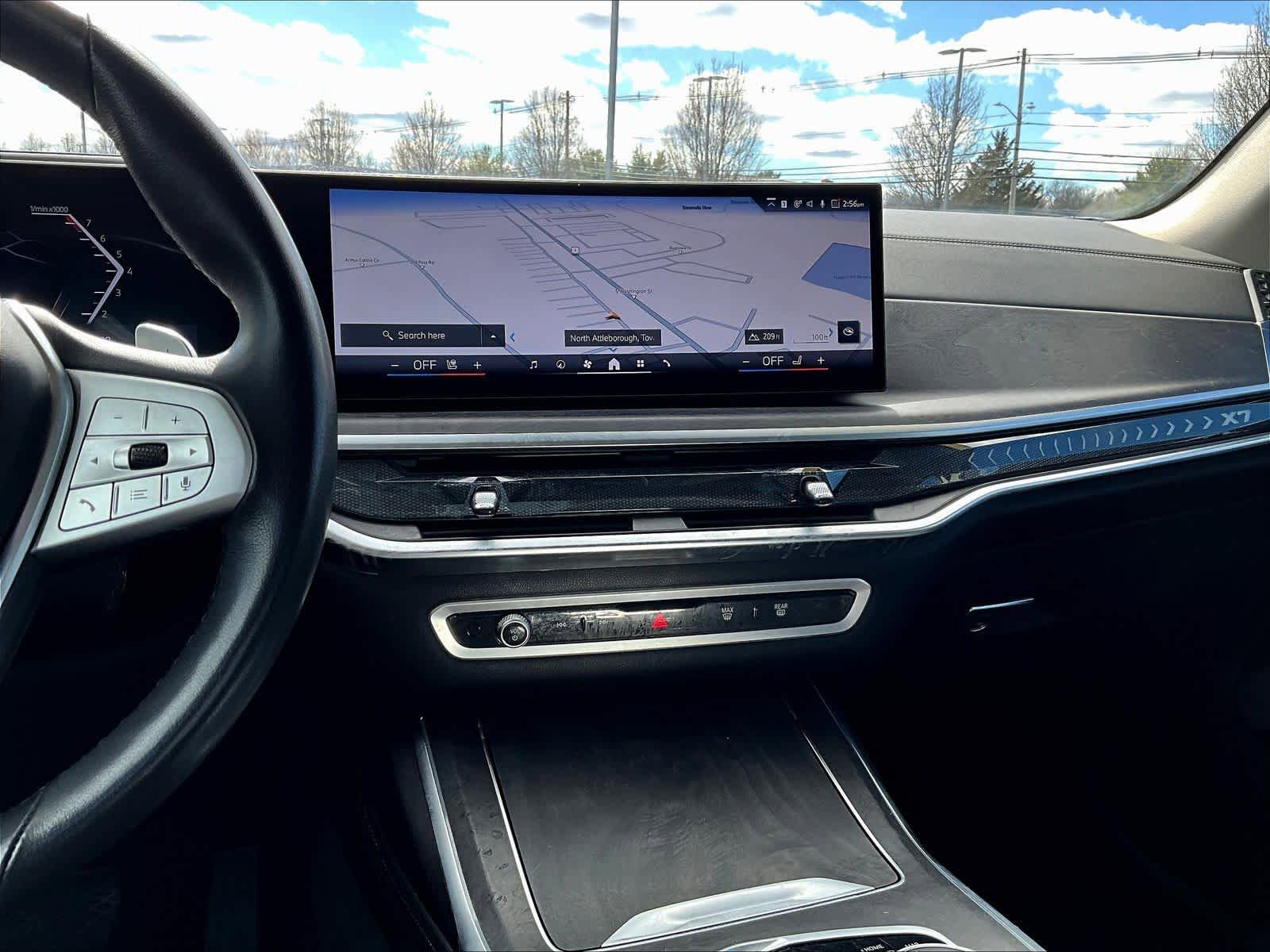 Used 2025 BMW X7 xDrive40i AWD/4WD image 19