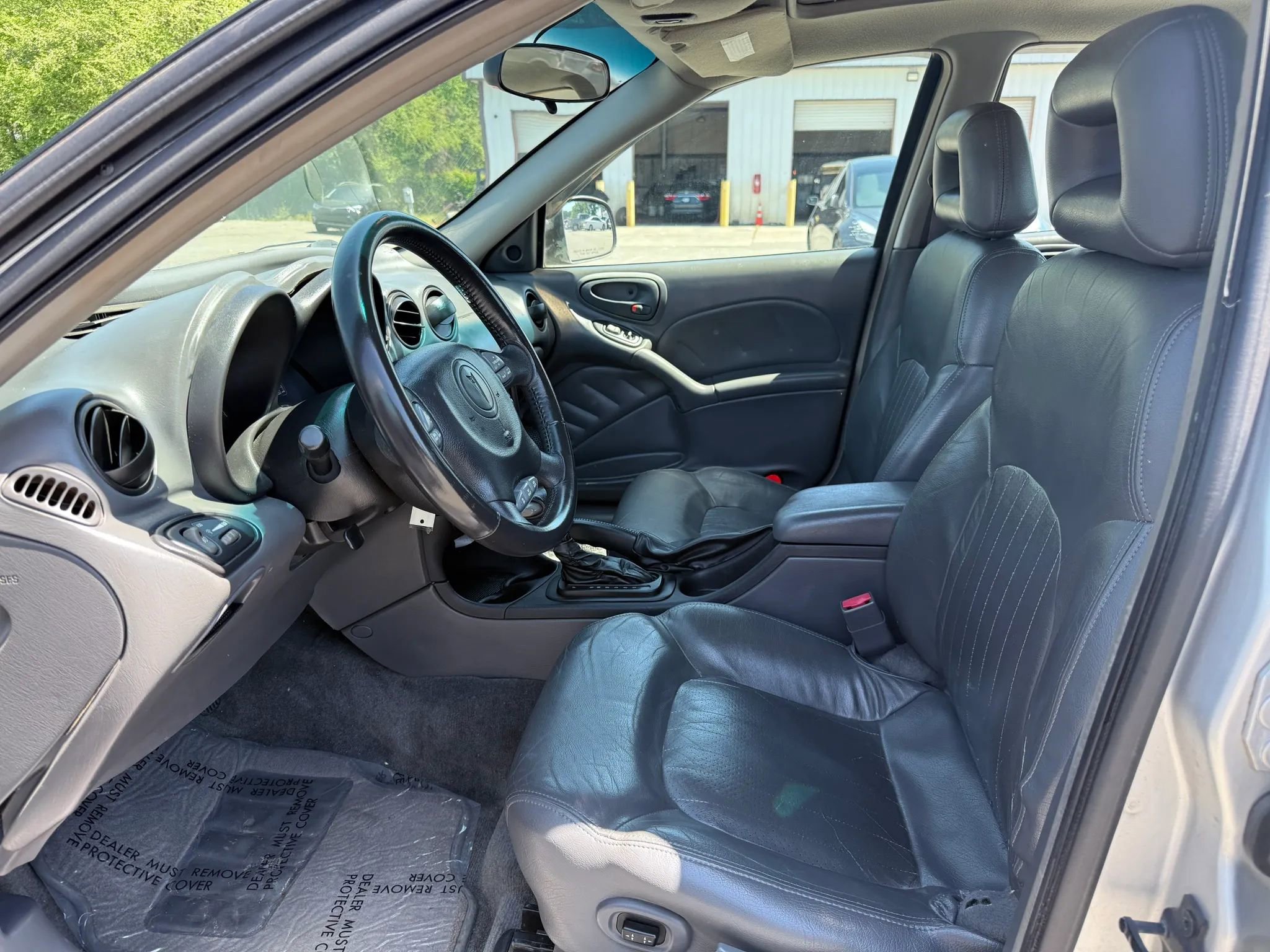 Used 2001 Pontiac Grand Am GT image 2