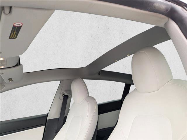 Used 2021 Tesla Model 3 Standard Range Plus image 16