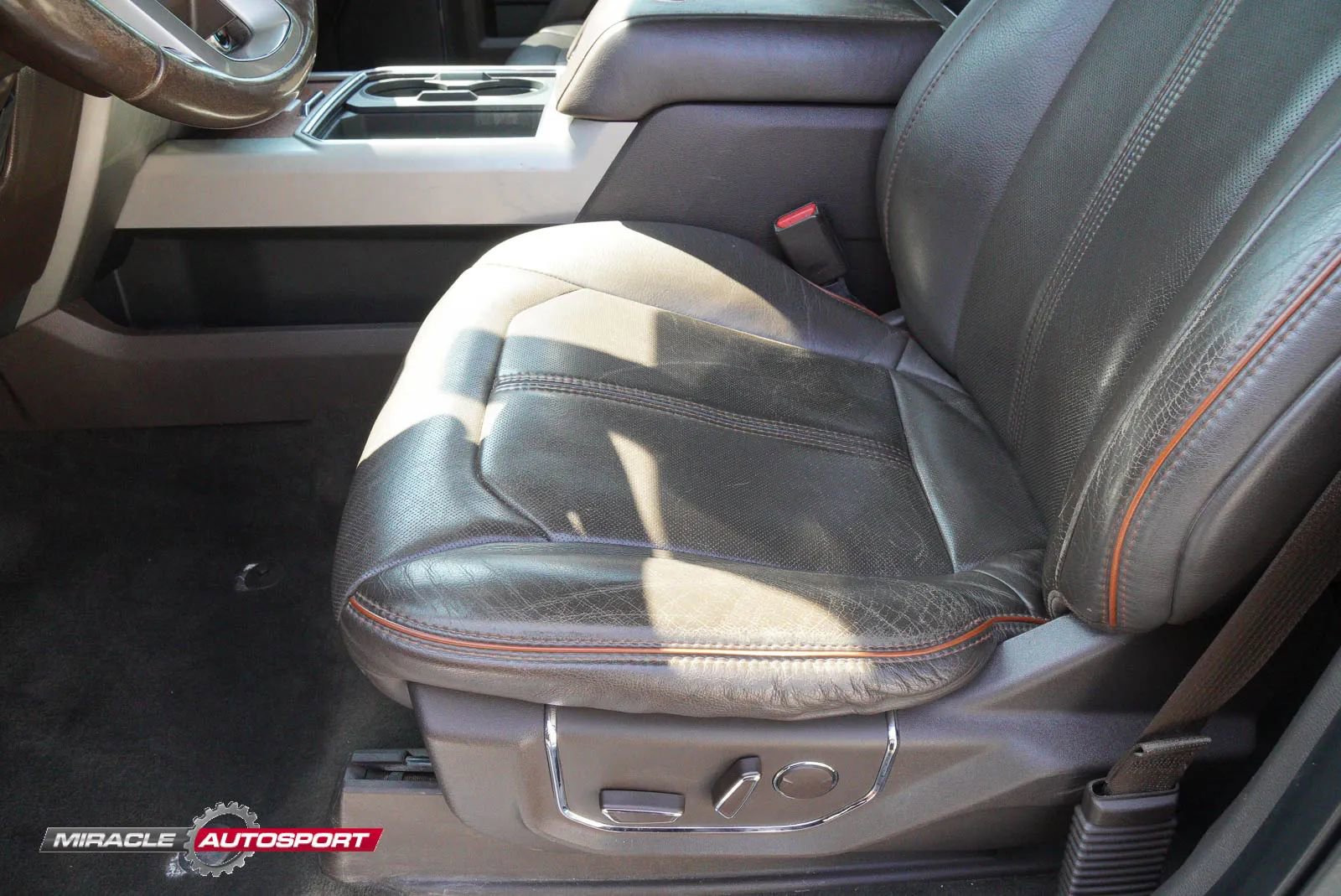 Used 2017 Ford F350 King Ranch w/ Tow Technology Bundle AWD/4WD image 19