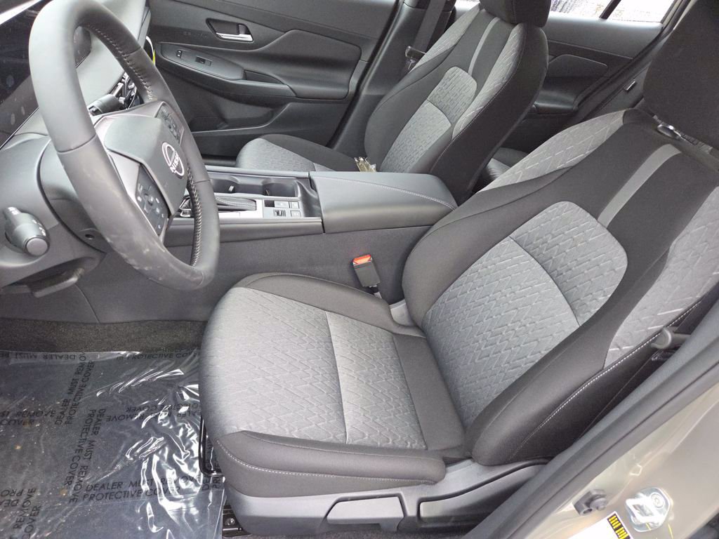 New 2026 Nissan Sentra SV w/ SV Convenience Package FWD image 27